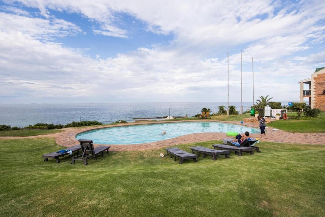 Stunning Resort Living, Unit 37 Port Elizabeth Exterior photo